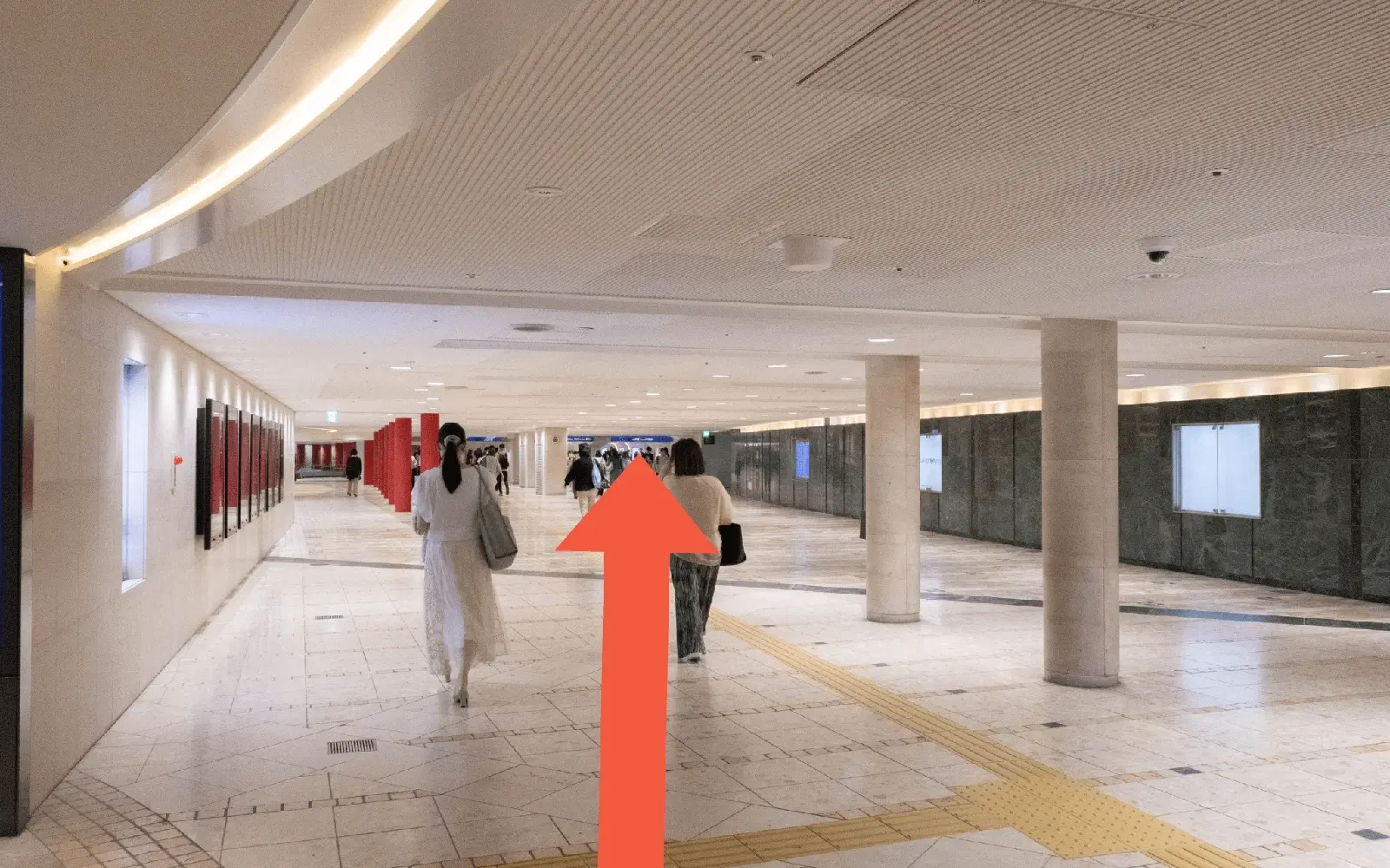 大阪駅西口からお越しの方へ(地下)