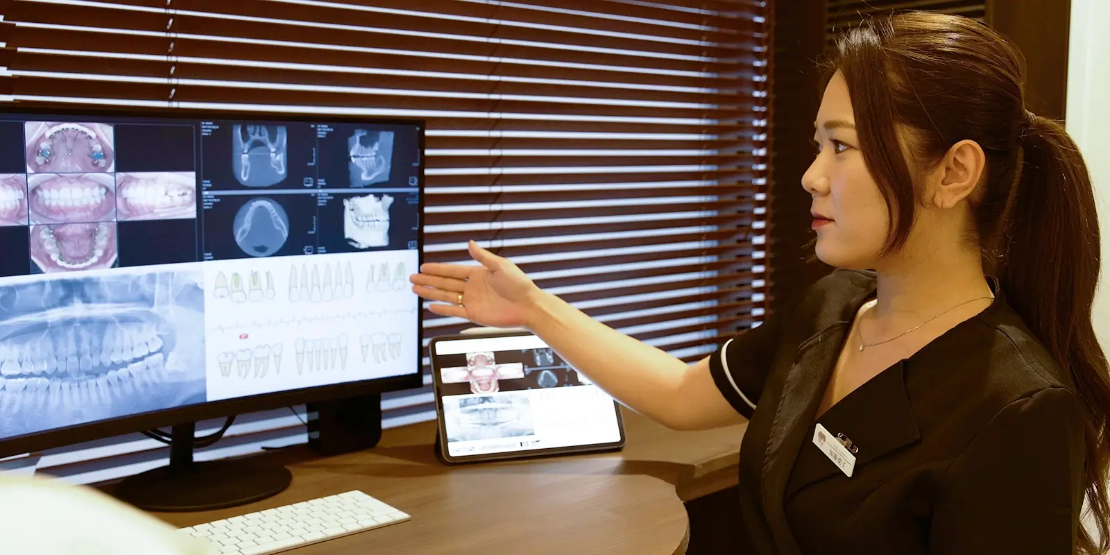 アライナー装着と治療中の通院