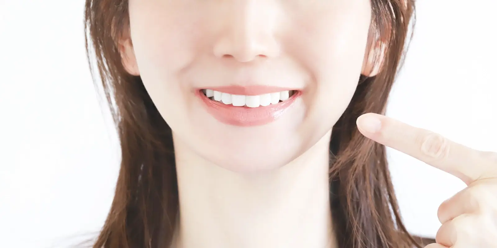 歯が黄ばむ原因は2種類あり、それぞれ対処法が異なる